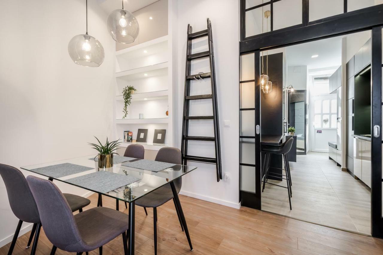 Bpr Thrill Design Home With A/C Budapest Bagian luar foto