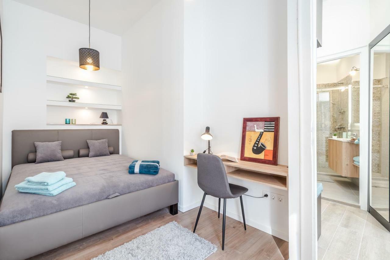 Bpr Thrill Design Home With A/C Budapest Bagian luar foto