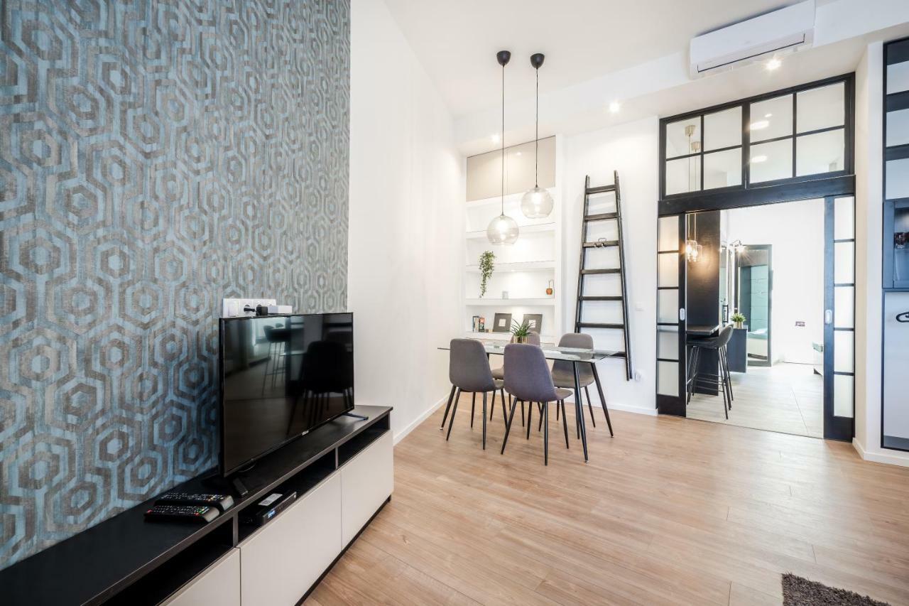 Bpr Thrill Design Home With A/C Budapest Bagian luar foto