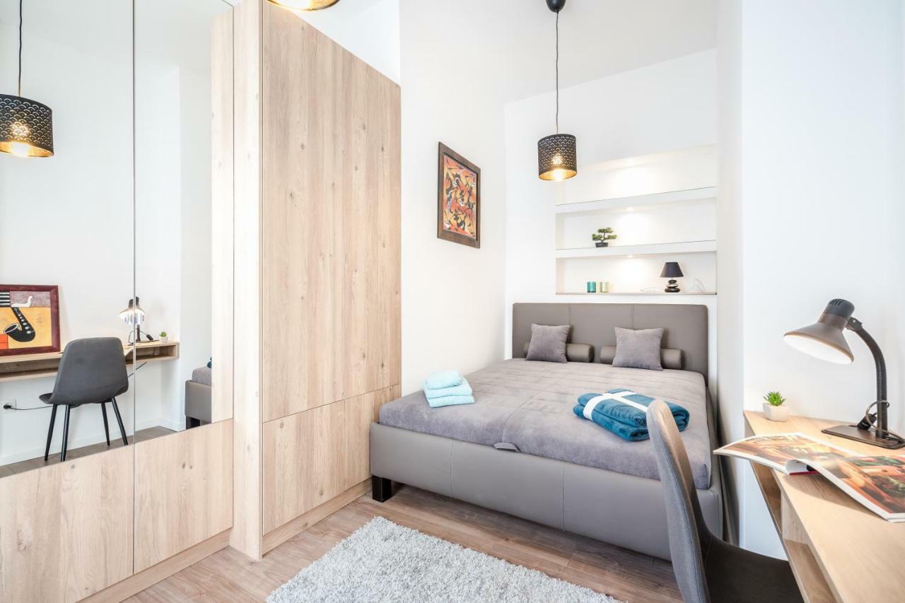 Bpr Thrill Design Home With A/C Budapest Bagian luar foto